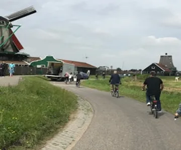 Zaanse Schans: Small-Group Guided Bike Tour